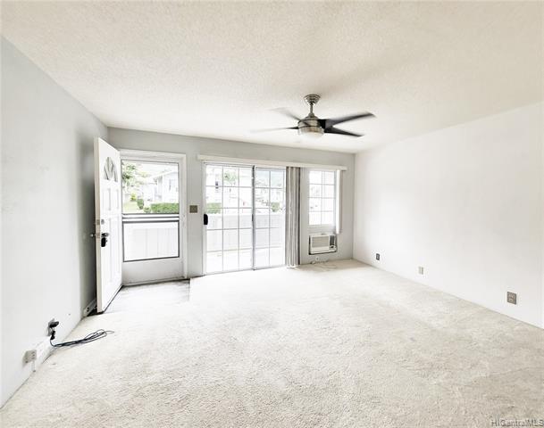 Building Photo - 46-1019-1019 Emepela Way
