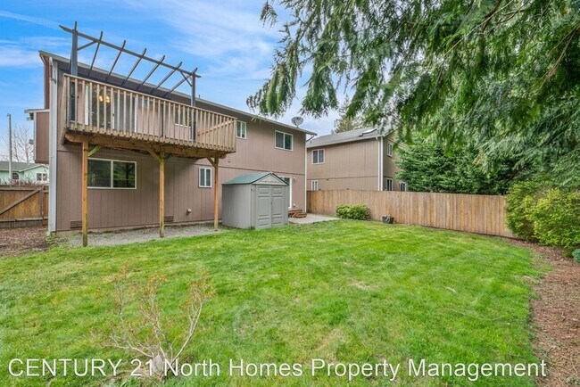Foto del edificio - 5 br, 2.5 bath House - 6803 81st Dr NE