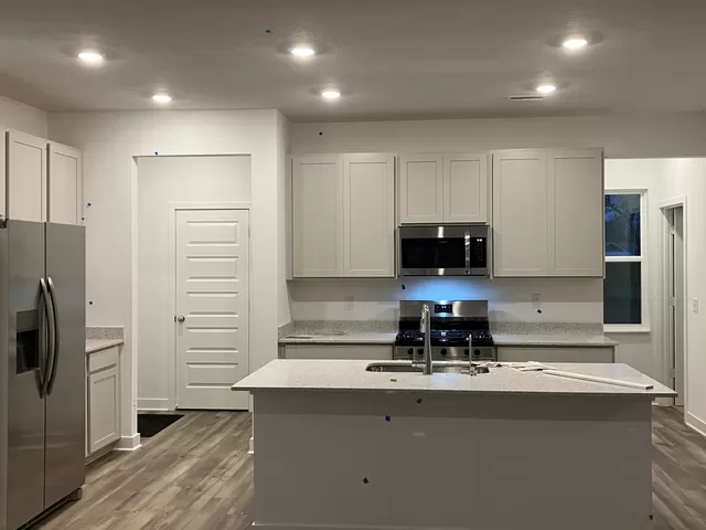 Building Photo - 1540 Torrey Ln