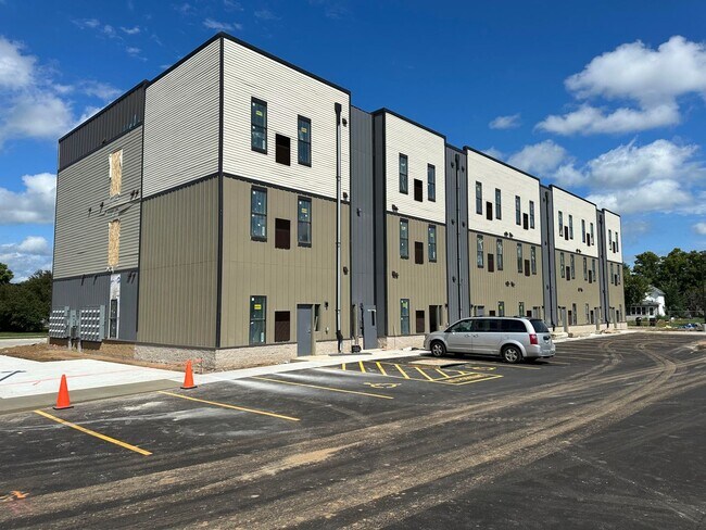 Foto del edificio - One-Bedroom Unit at Block 100