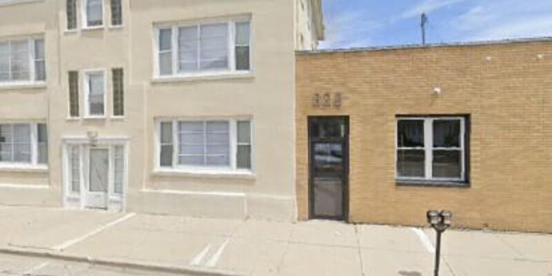 Primary Photo - 825 Wisconsin Ave