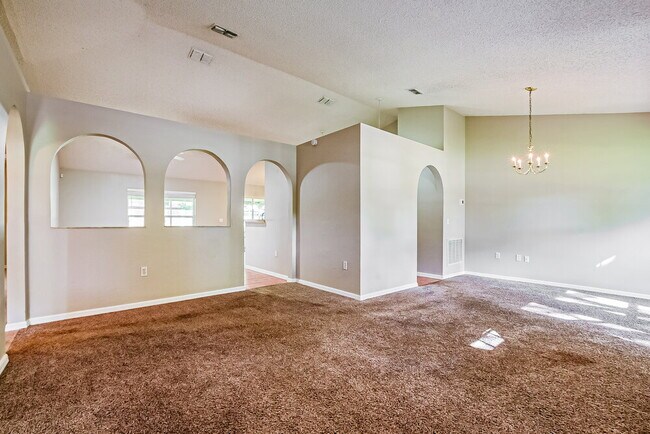 Building Photo - 1324 Montheath Cir