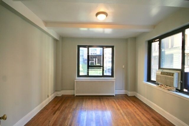 Primary Photo - Waverly Place