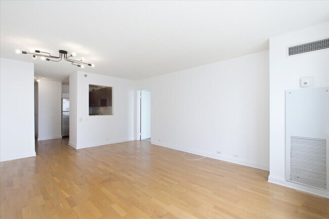 Foto del edificio - 474 N Lake Shore Dr
