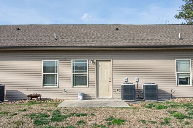 Building Photo - 56 Rawlings Ln