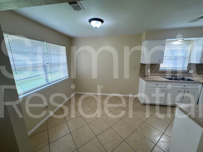 Foto del edificio - 7214 Foxbend Ln
