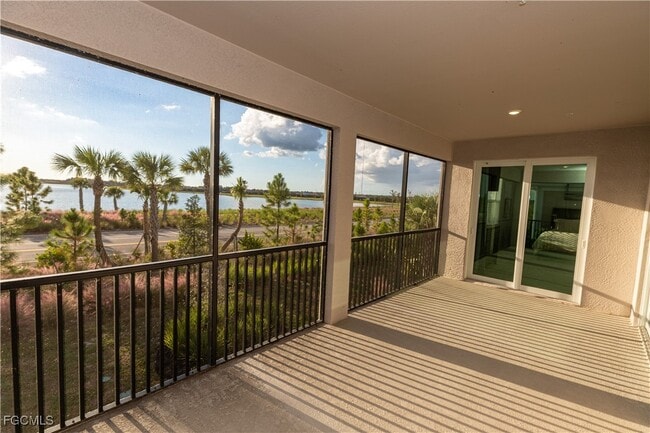 Foto del edificio - 16572 Kingwood Ln