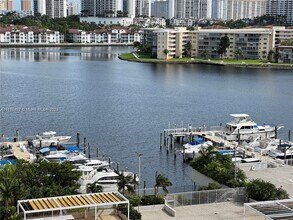 Building Photo - 18051 Biscayne Blvd