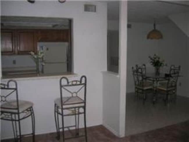 Building Photo - 4347 Rosehill Rd