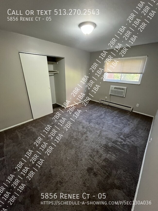 Foto del edificio - 5856 Renee Ct
