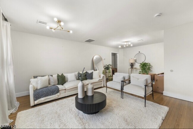 Foto del edificio - 22 Crescent Ct