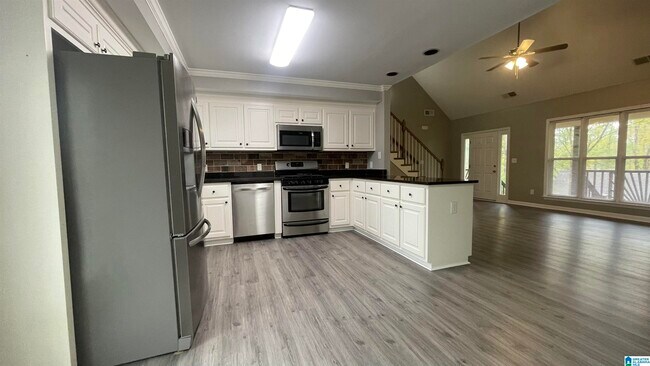 Building Photo - 148 Elm Terrace
