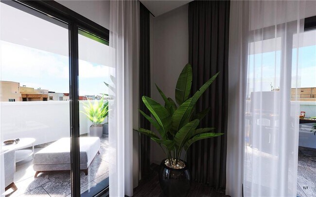 Foto del edificio - 2442 Ocean Ave
