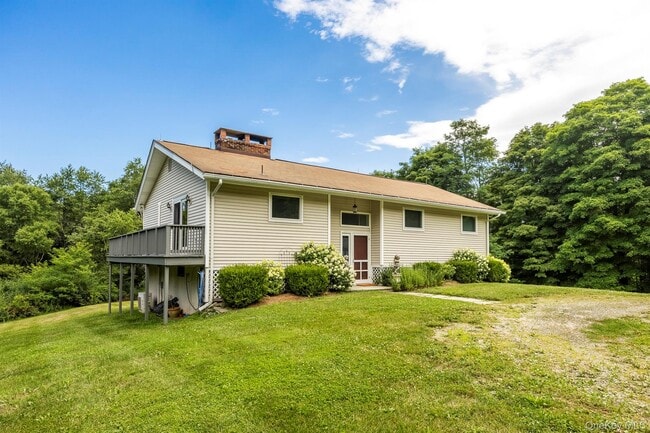 Building Photo - 860 Hunns Lake Rd