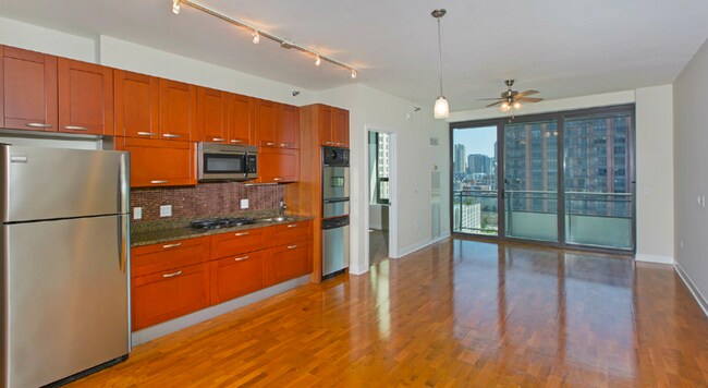 Foto del edificio - 650 W Wayman St