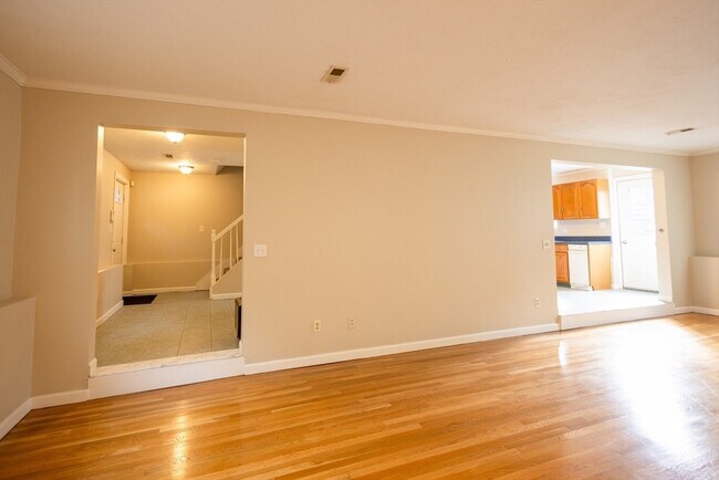 Foto del edificio - 5337 Washington St