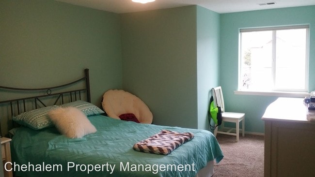 Building Photo - 114 W Myrtlewood Dr
