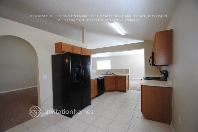 Foto del edificio - 5311 Silver Thistle Ln