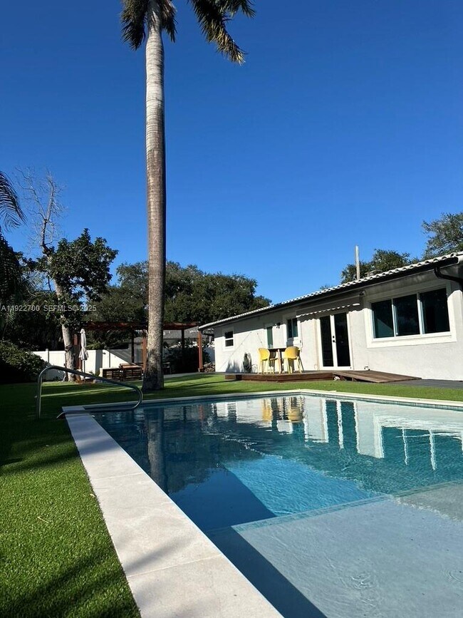 Foto del edificio - 4681 SW 26th Ter