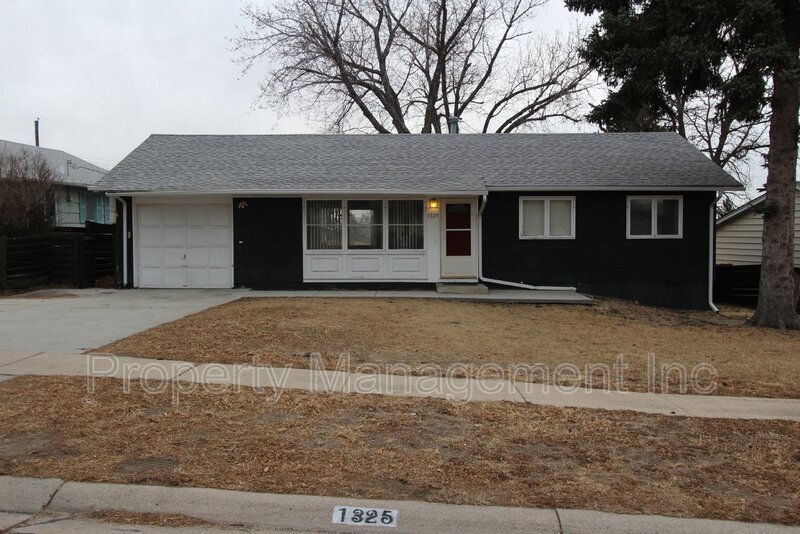 Primary Photo - 1325 Diana Ln