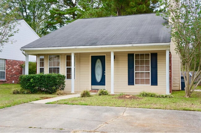 Building Photo - 8380 Northside Dr
