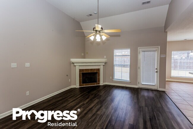 Building Photo - 1250 Trafalgar Dr