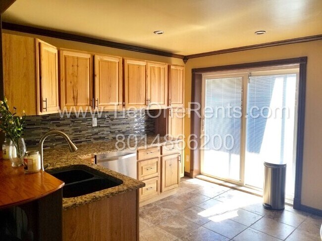 Foto del edificio - This property offers a NO DEPOSIT option a...