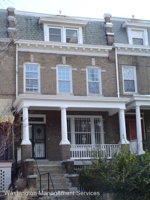 Foto del edificio - 1708 Lanier Pl NW