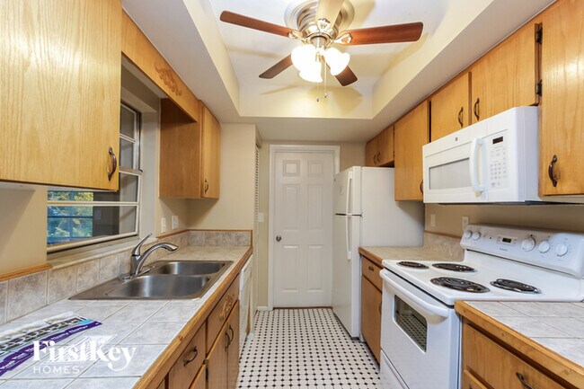 Foto del edificio - 4359 Homewood St