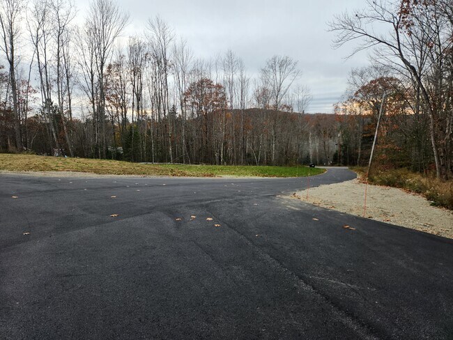 Foto del edificio - 153 Clark Rd