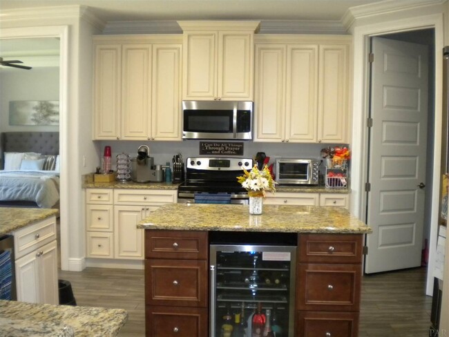 Building Photo - 1018 Villa Venyce Ct