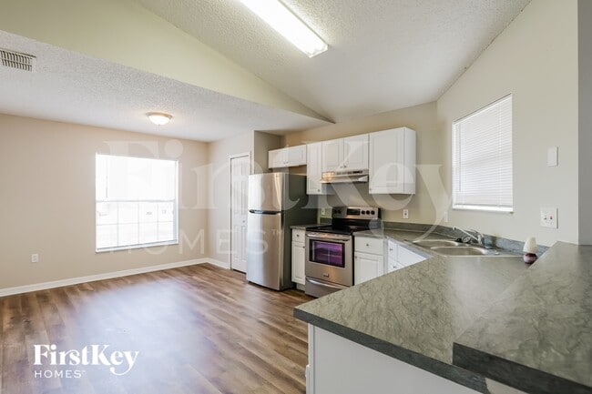 Foto del edificio - 6512 Viewpoint Ct