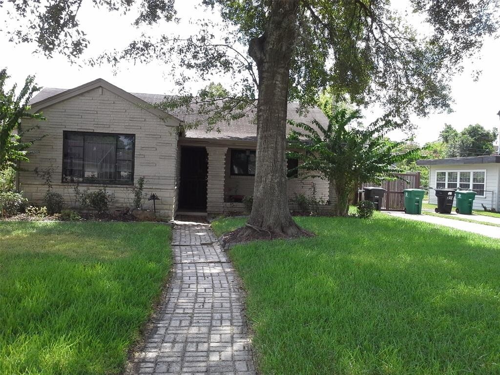 Primary Photo - 3830 Palm St