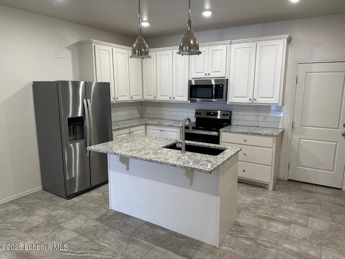 Foto principal - 5634 Lehigh St