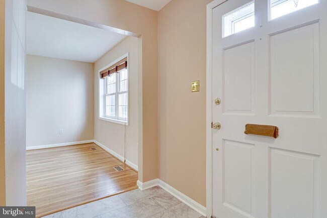 Foto del edificio - 3227 Dunster Ct