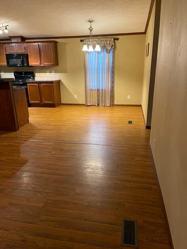 Foto del edificio - 1070 State Hwy B