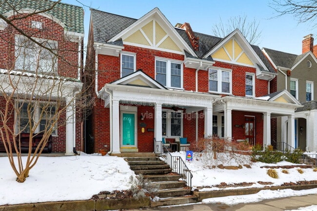 Photo - 3327 W Grace St Townhome