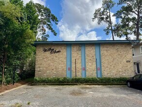 Building Photo - 3212 Herschel St
