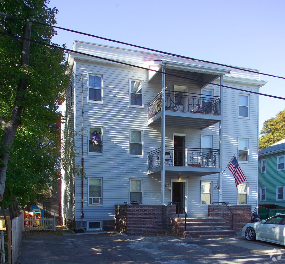 Building Photo - 10 Cherry St