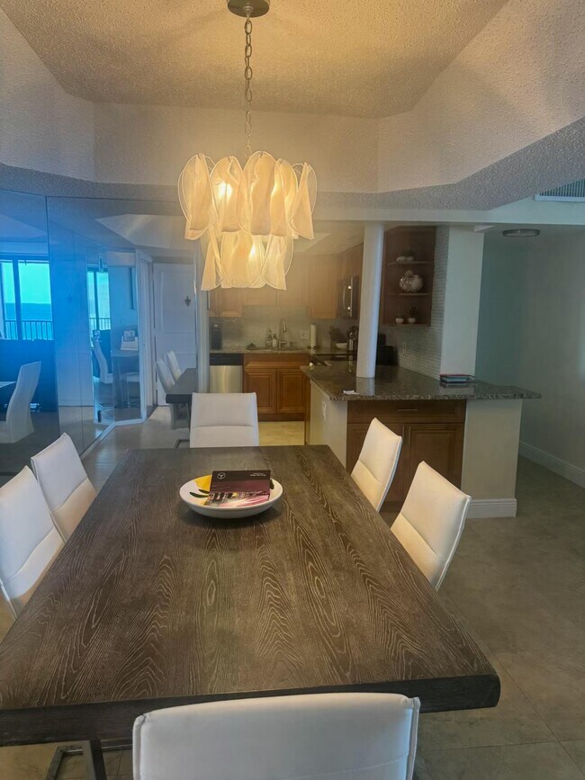 Building Photo - 3610 S Ocean Blvd