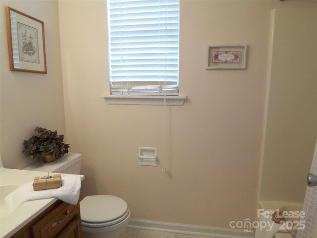 Foto del edificio - 4307 Claybury Ct