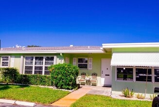 Building Photo - 3240 Ridge Hill Rd