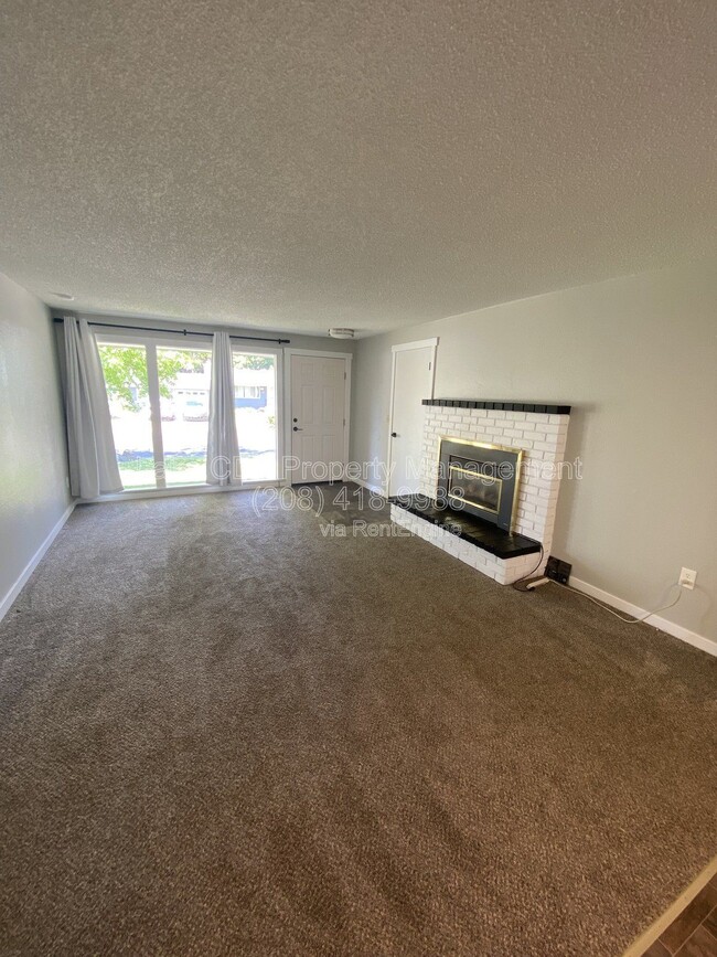 Building Photo - 3410 Belmont Rd