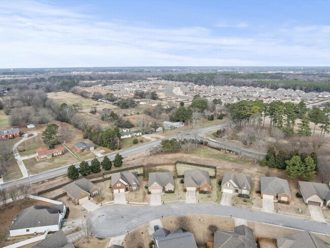 Foto del edificio - Beautiful Brick Home in Canebrake