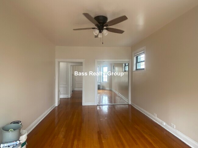 Foto del edificio - 5124 S Harper Ave