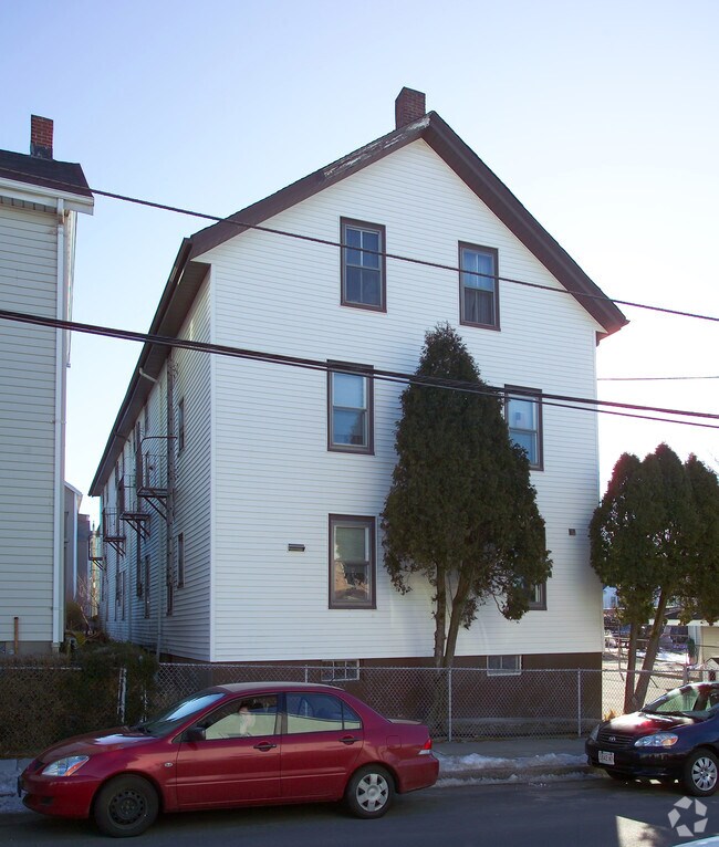 87 Orange St, Fall River, MA 02720 Apartments - Fall River ...