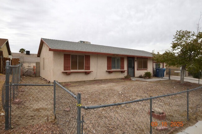 Foto del edificio - 3646 Longfellow St