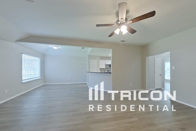 Building Photo - 755 Catalina Dr