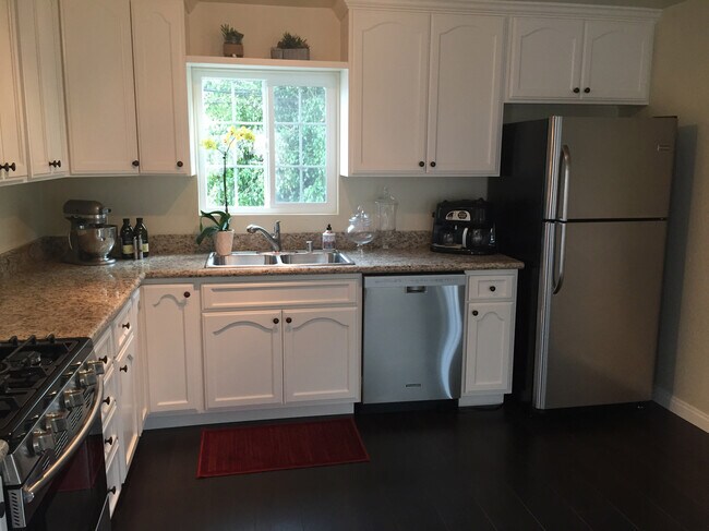 Foto del edificio - 2026 -2028 Clyde Ave