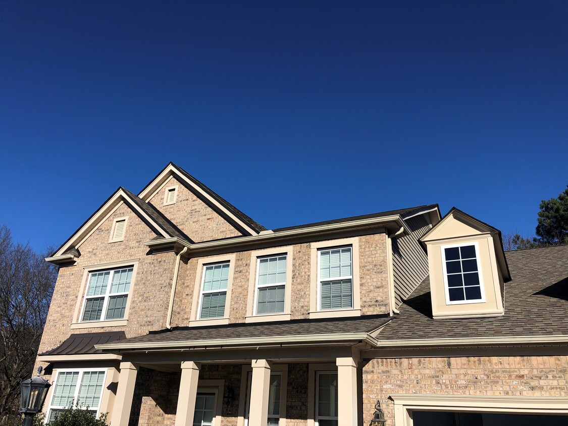 Foto principal - 93 Berry Hill Dr